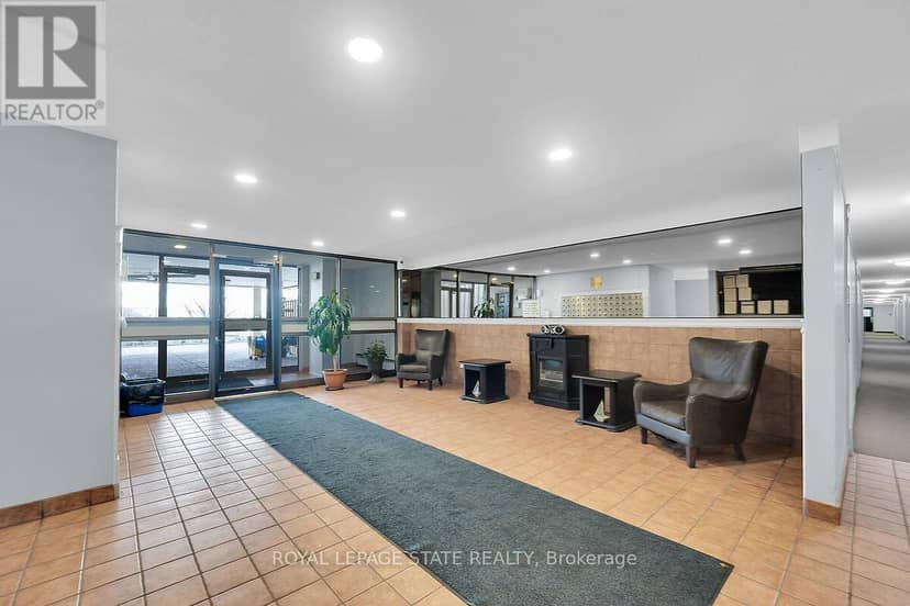 811 - 15 Albright Road — photo 4 of 31