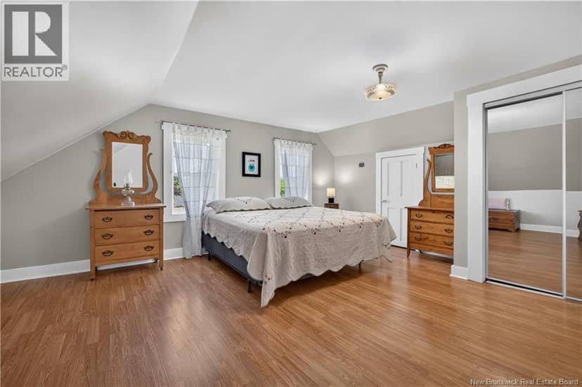 280 King George Hwy — photo 36 of 40