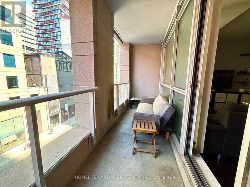 418 - 199 Richmond Street W — photo 14 of 24