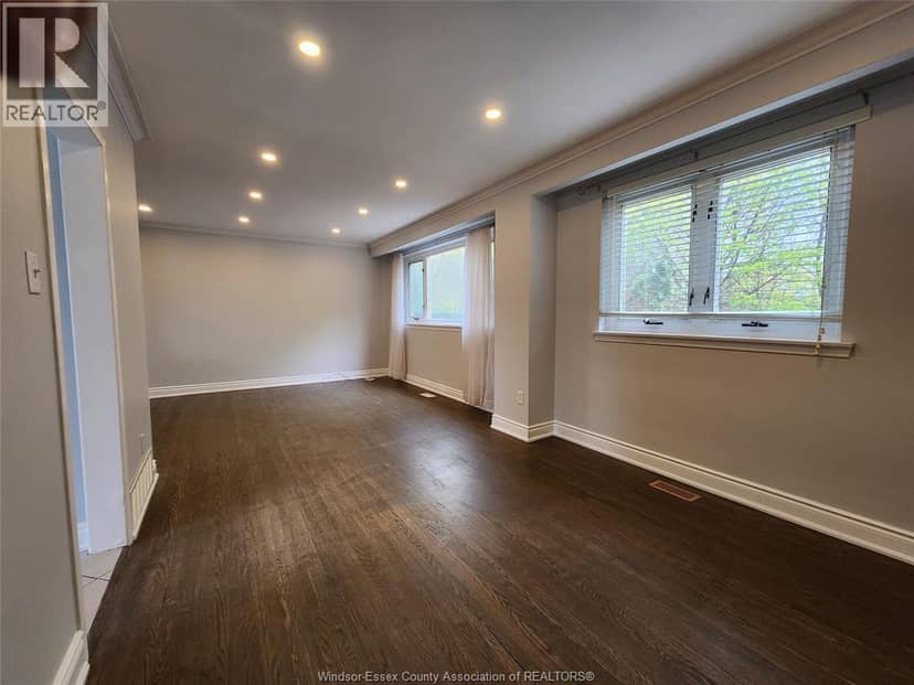45 Aloma Crescent — photo 11 of 39
