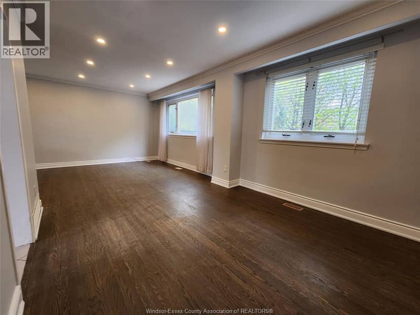 45 Aloma Crescent — photo 14 of 39