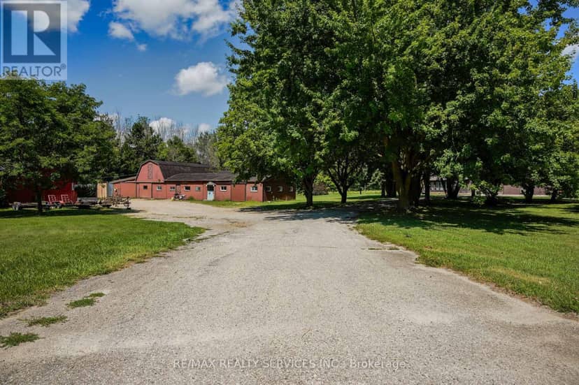 1045 Tremaine Avenue S — photo 11 of 40