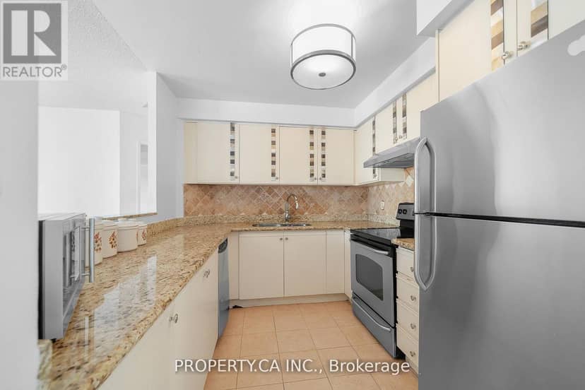526 - 2267 Lake Shore Boulevard W — photo 12 of 29