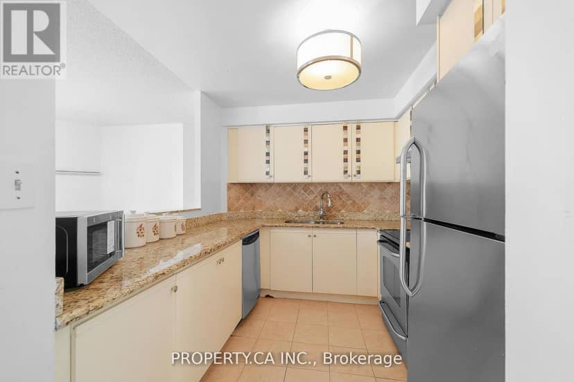 526 - 2267 Lake Shore Boulevard W — photo 13 of 29