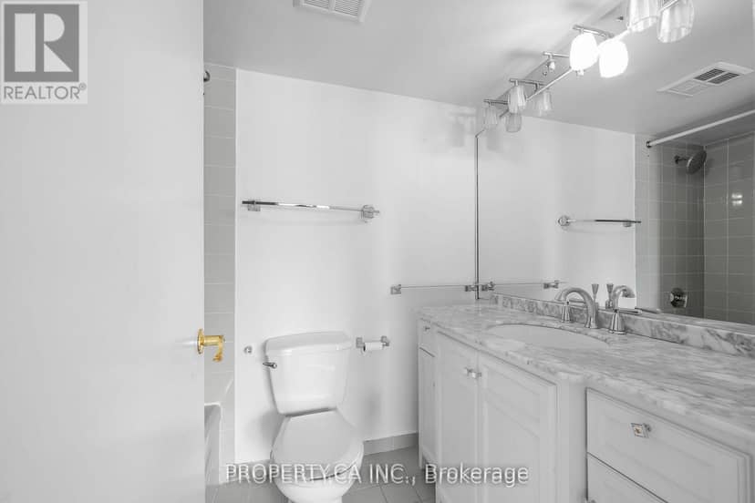 526 - 2267 Lake Shore Boulevard W — photo 26 of 29