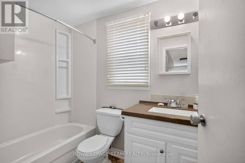 4997 & 4991 Bank Street — photo 11 of 31