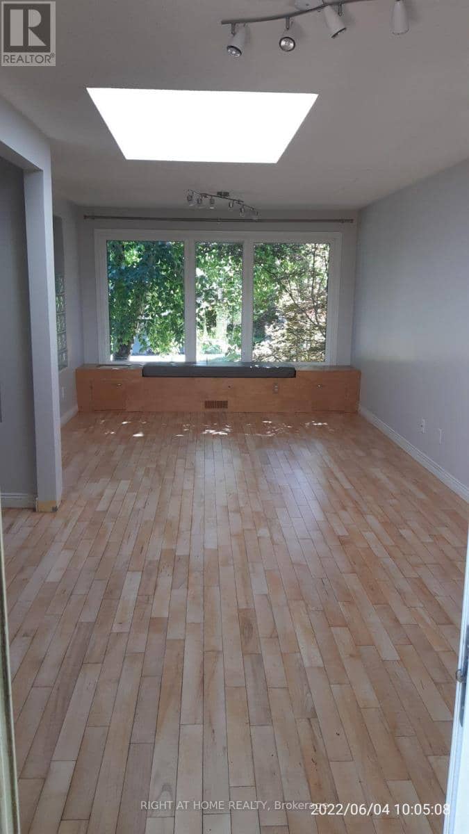 266 Gunn Avenue — photo 12 of 31