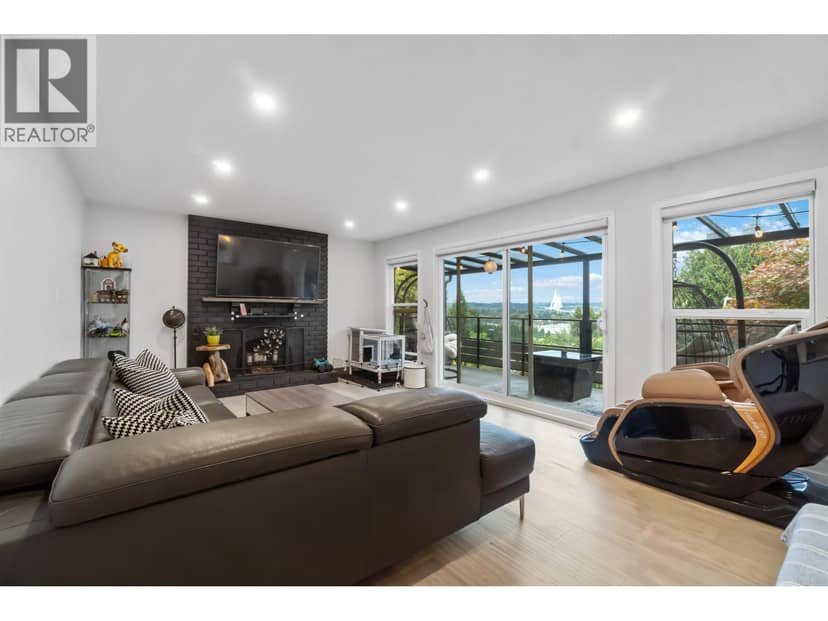 309 GLOUCESTER COURT, Coquitlam, photo 5