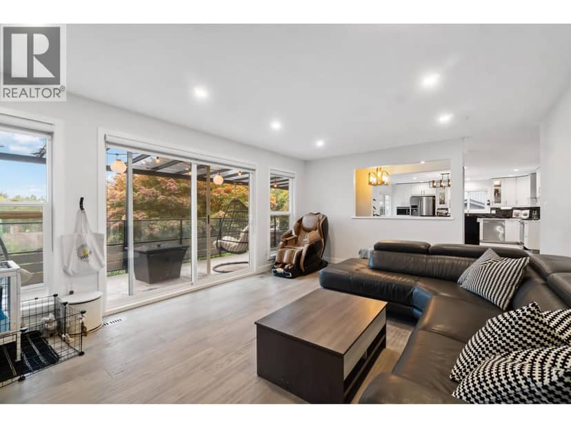 309 GLOUCESTER COURT, Coquitlam, photo 6