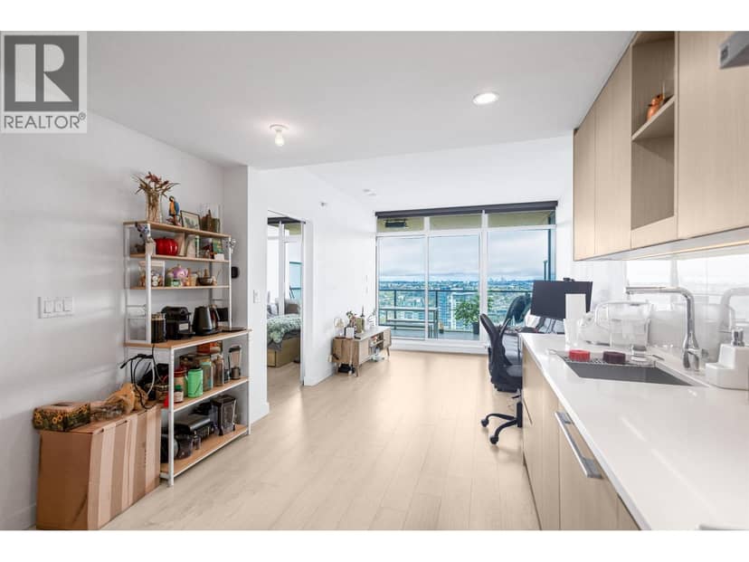 3910 4880 LOUGHEED HIGHWAY, Burnaby, photo 2
