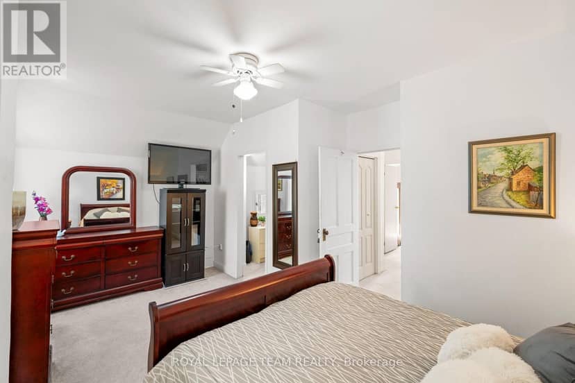 6215 Abbott Street W — photo 18 of 37