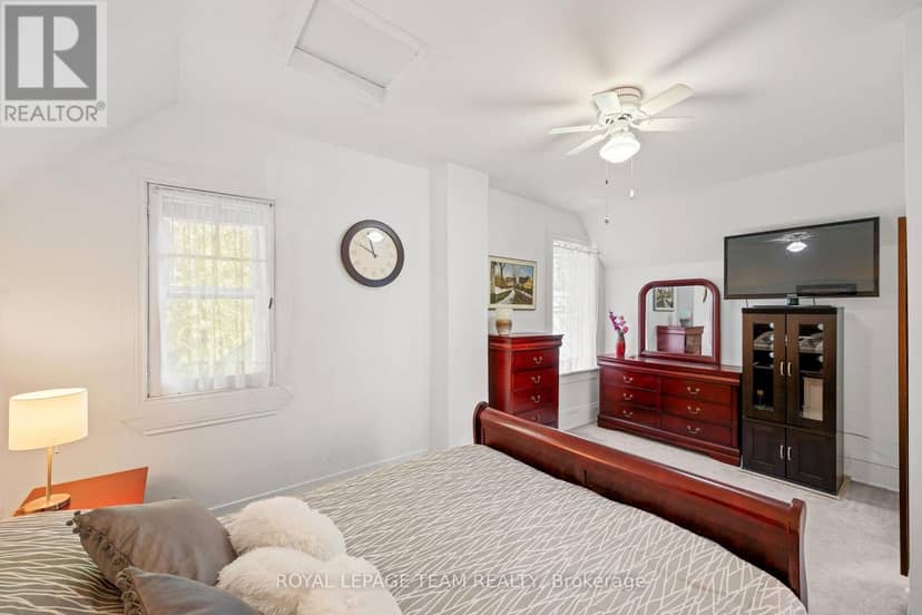 6215 Abbott Street W — photo 19 of 37