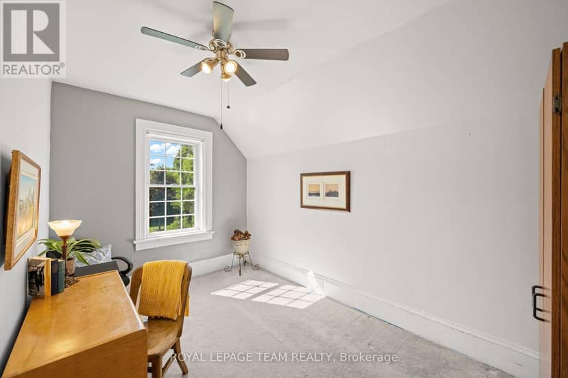 6215 Abbott Street W — photo 22 of 37
