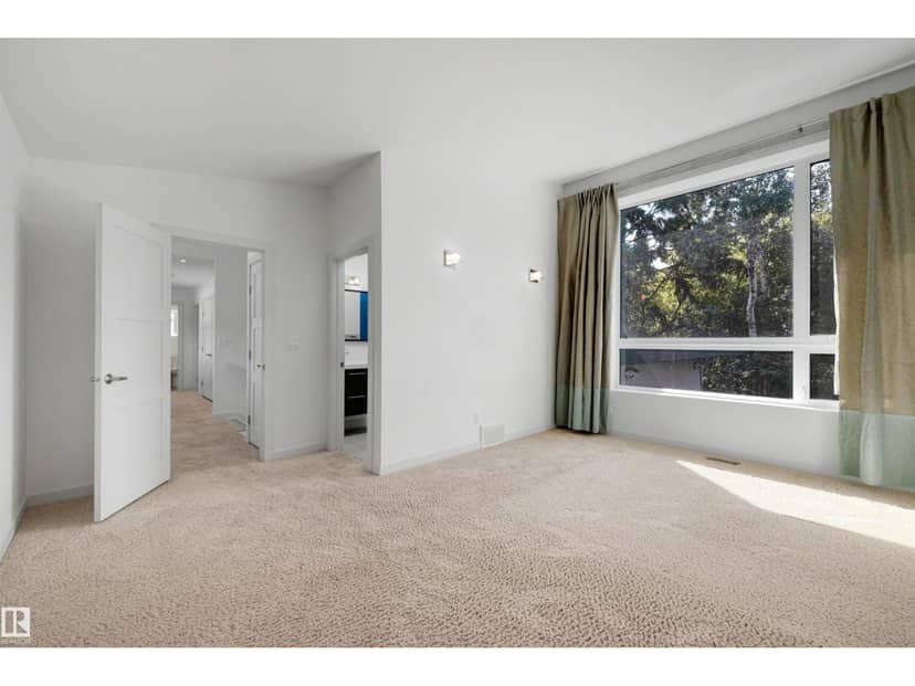9342 83 AV NW — photo 23 of 40