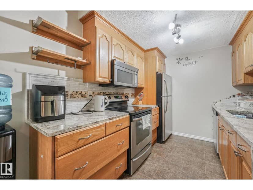 203B Homestead Cr NW, Edmonton, photo 2