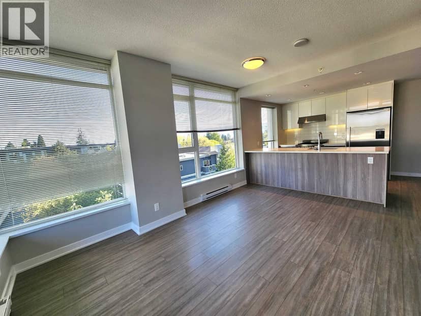 5xx 4900 LENNOX LANE, Burnaby, photo 3
