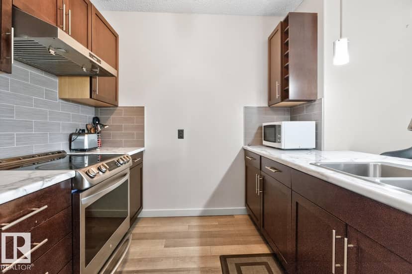 #307 1144 Adamson Dr SW SW — photo 13 of 33