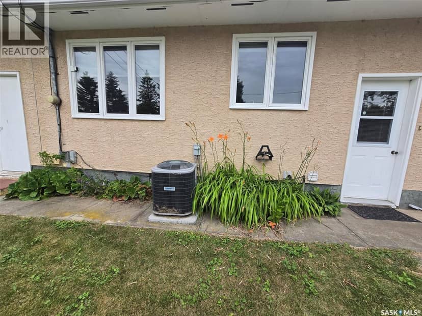 171 Lowestoft STREET — photo 10 of 40