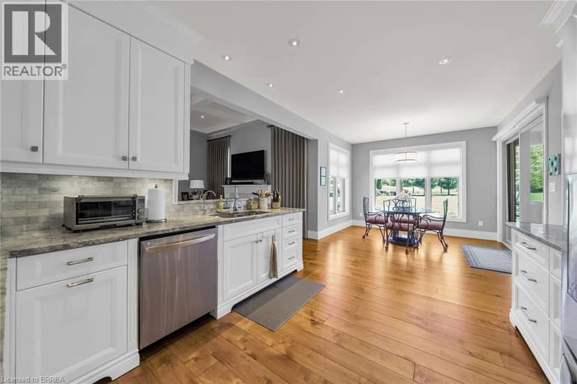 12 ELLINGTON Place — photo 12 of 39