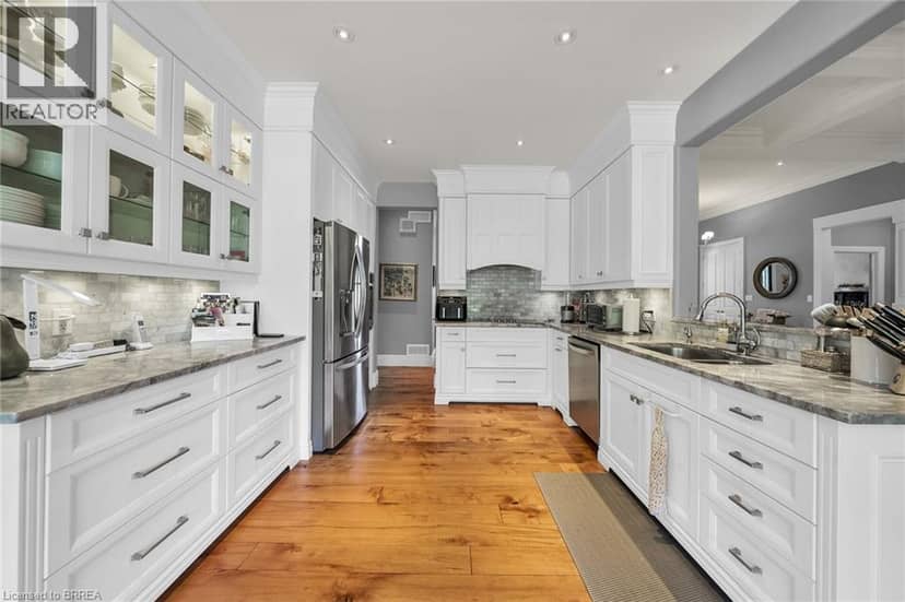 12 ELLINGTON Place — photo 14 of 39