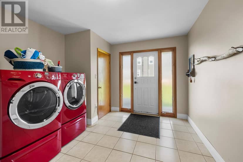 3783 EAST POINT Road — photo 8 of 27