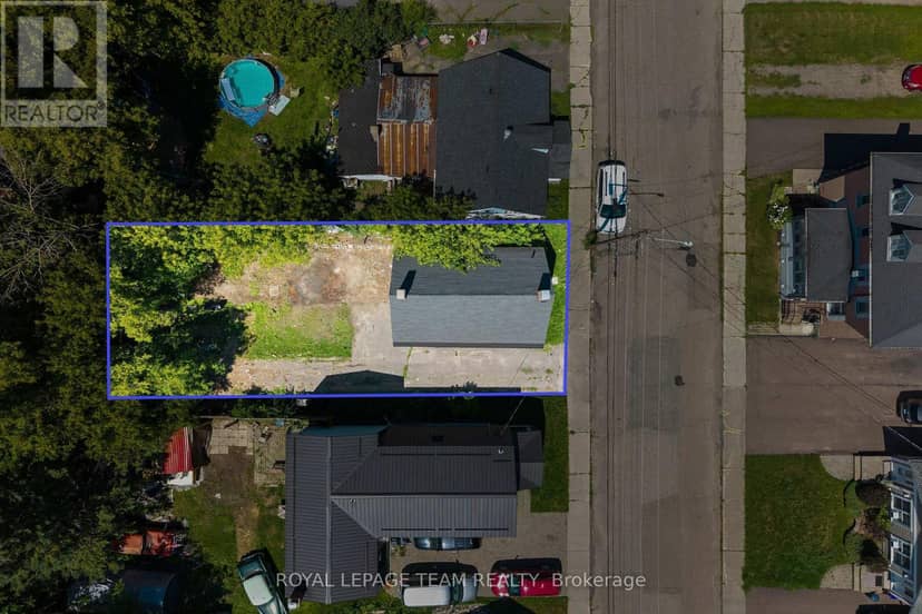 42 Bonnechere Street S, Renfrew, photo 3