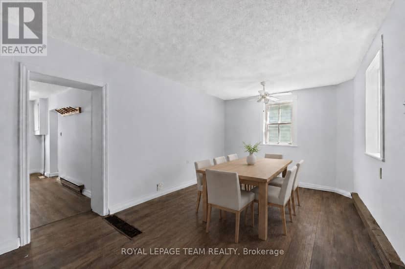 42 Bonnechere Street S, Renfrew, photo 7