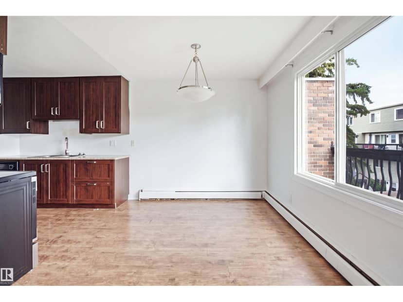 201-7825 159 street NW — photo 9 of 32