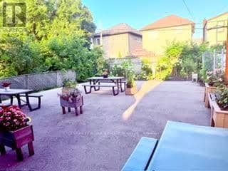 102 Parkdale Avenue N, Hamilton, photo 6