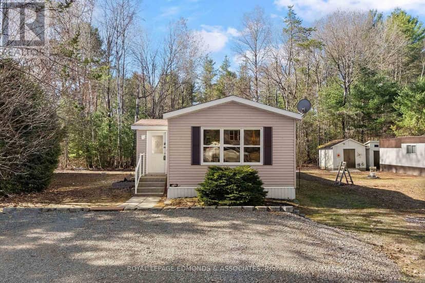 5 Hunters Run Lane, Laurentian Hills, photo 3