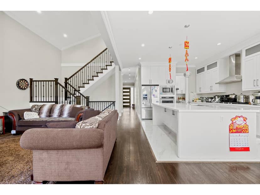 15568 RUSSELL AVENUE, White Rock, photo 6