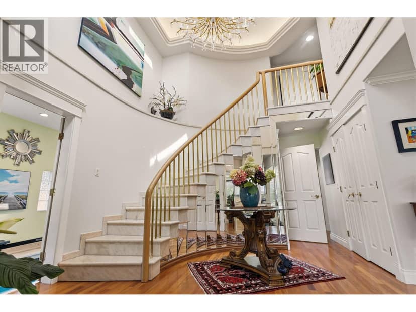 2541 MARINE DRIVE, West Vancouver