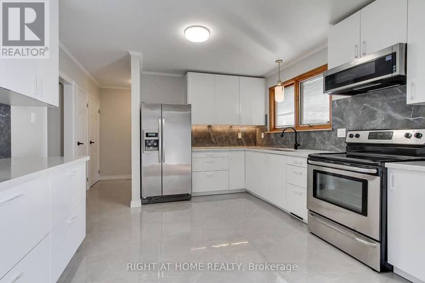 1715 Oberon Crescent — photo 15 of 40
