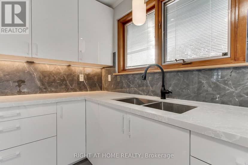 1715 Oberon Crescent — photo 18 of 40