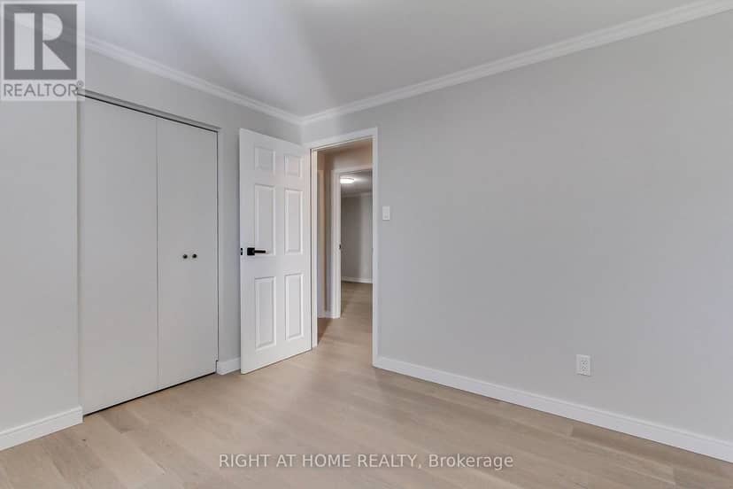 1715 Oberon Crescent — photo 29 of 40