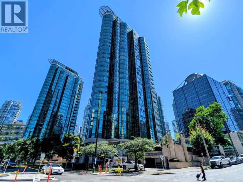 202 588 BROUGHTON STREET, Vancouver