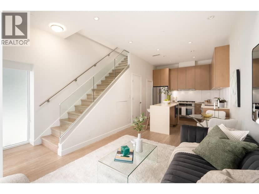 149 E 1ST AVENUE, Vancouver, photo 2