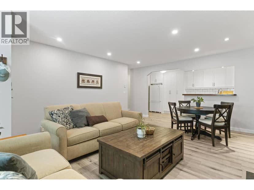 A102 4811 53 STREET, Delta, photo 5