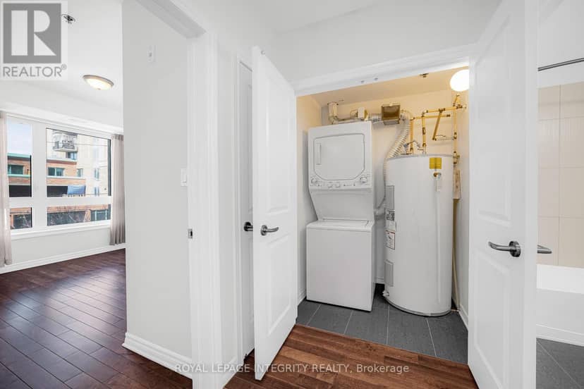 320 - 429 Kent Street — photo 23 of 29