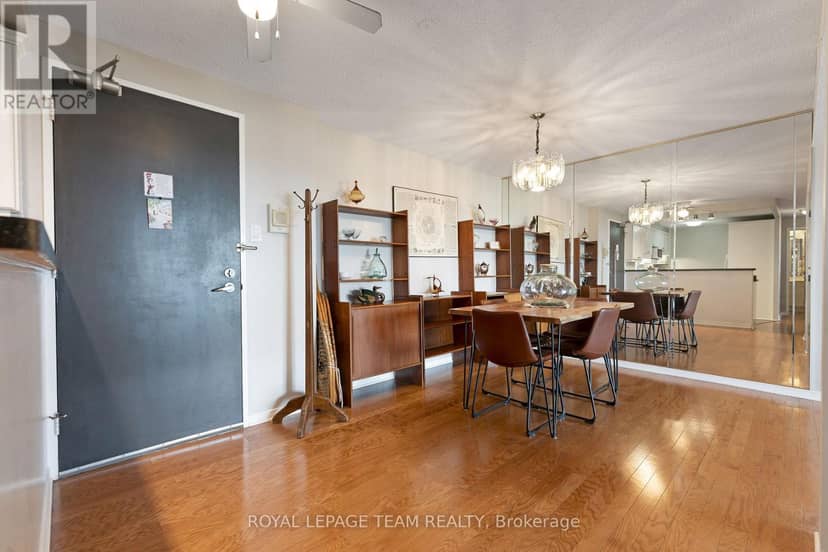 1402 - 415 Greenview Avenue — photo 4 of 22
