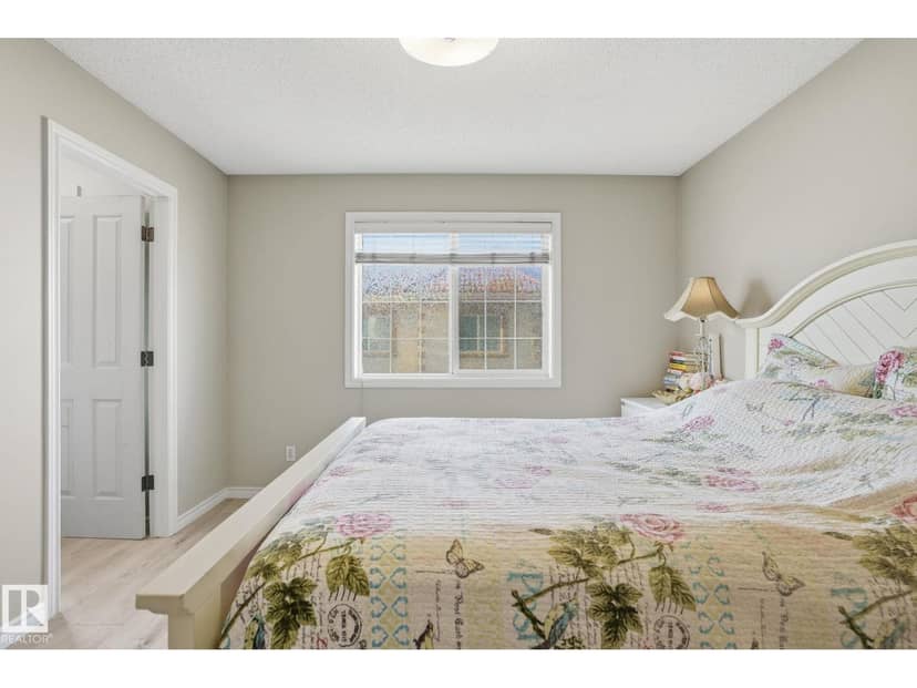 #52 13825 155 AV NW — photo 19 of 40