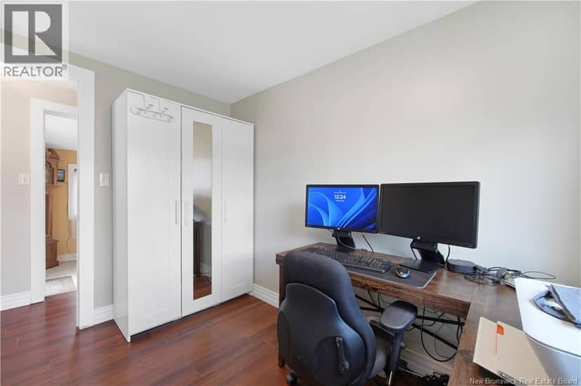 43 Darrell Avenue — photo 15 of 19