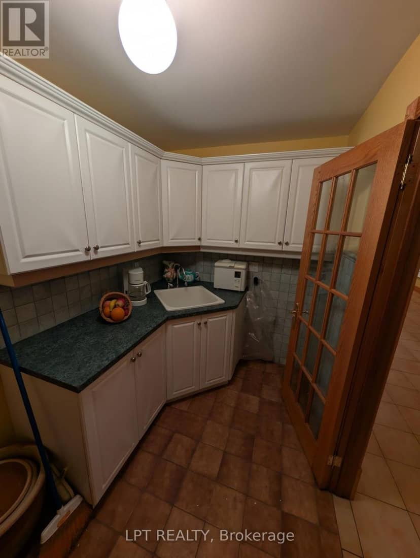 47 Parkside Drive — photo 15 of 26