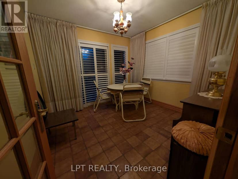 47 Parkside Drive — photo 17 of 26