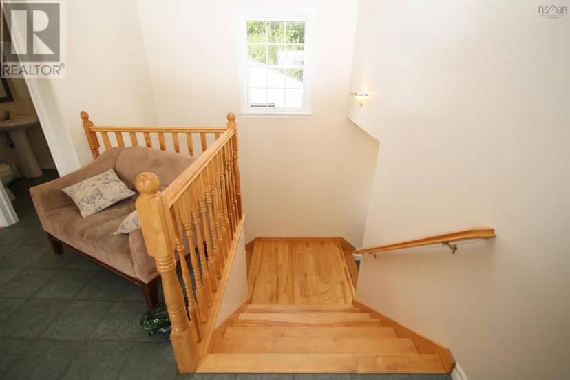 5679 Highway 105 Highway — photo 11 of 39