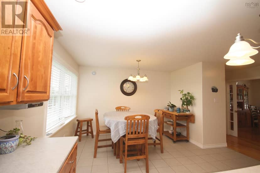 5679 Highway 105 Highway — photo 17 of 39