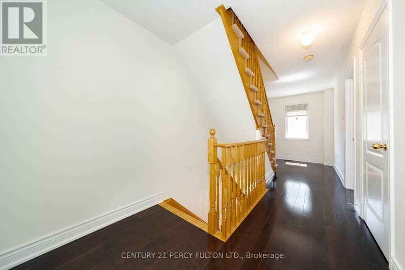 22 William Poole Way — photo 17 of 33