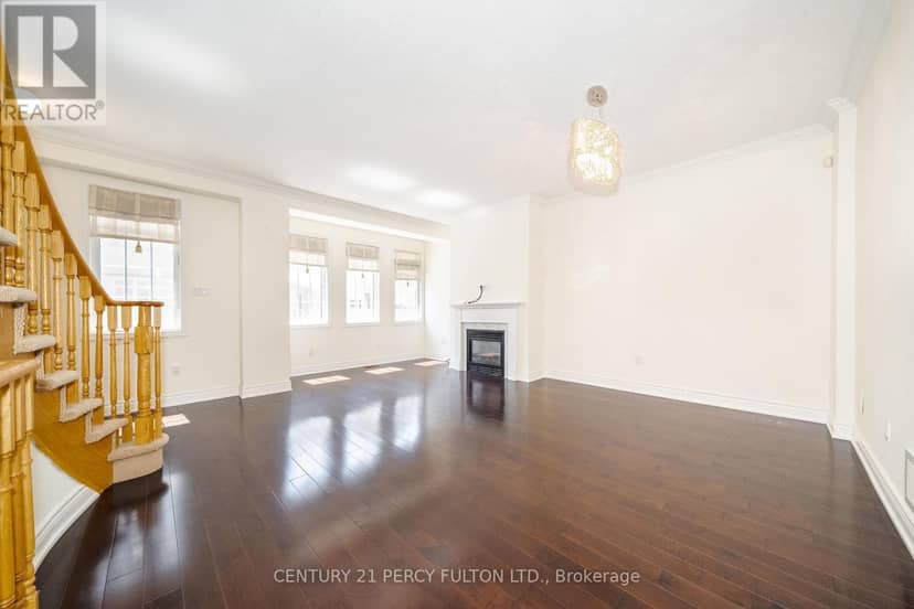 22 William Poole Way — photo 2 of 33