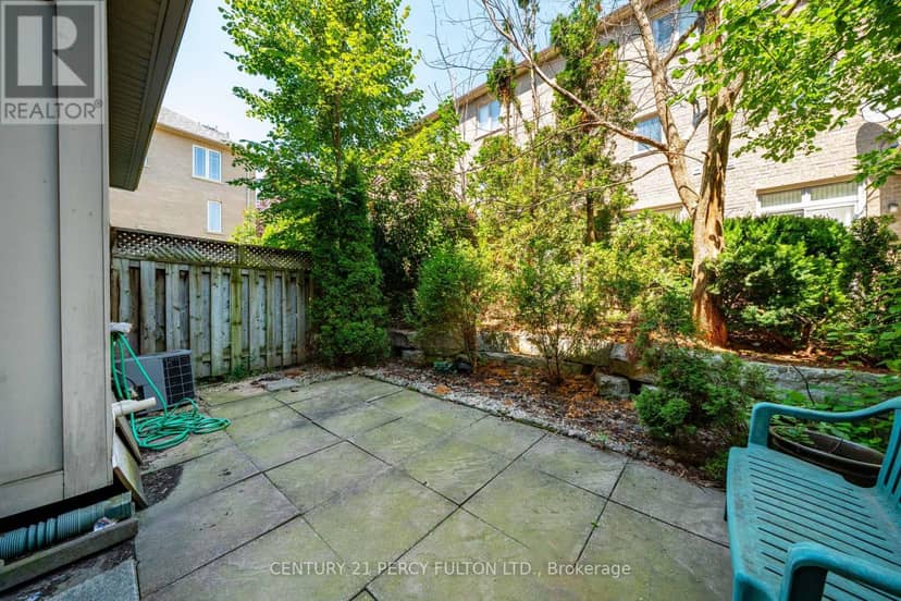 22 William Poole Way — photo 32 of 33