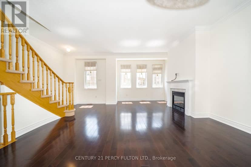 22 William Poole Way — photo 4 of 33